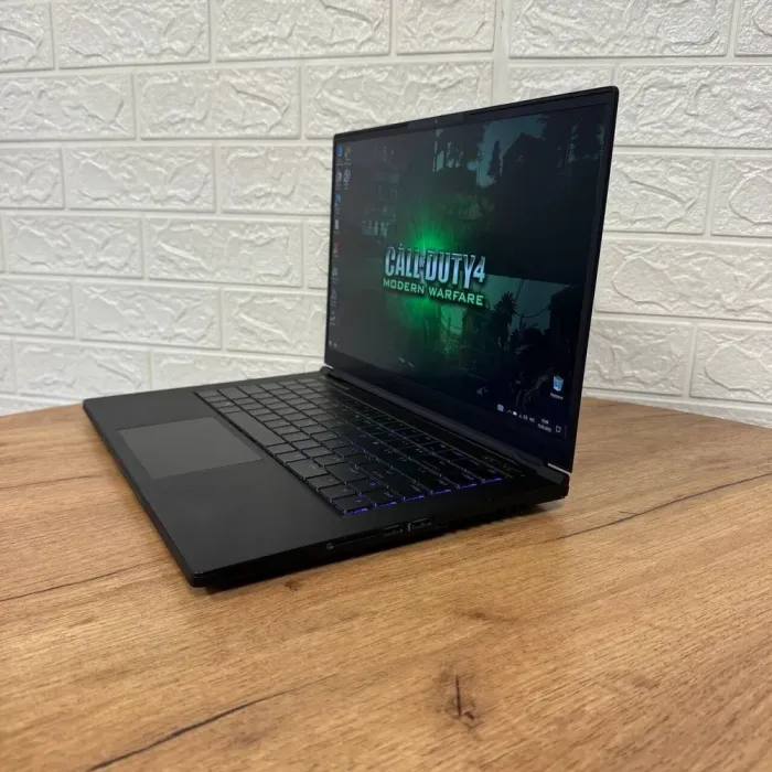 Ігровий ноутбук Eluktronics MAG-15 2070 / 15.6" (1920x1080) IPS / Intel Core i7-9750H (6 (12) ядер по 2.6 - 4.5 GHz) / 16 GB DDR4 / 1000 GB SSD NVMe / nVidia GeForce RTX 2070 Max-Q, 8 GB GDDR6, 256-bit / WebCam б/в - зображення 5