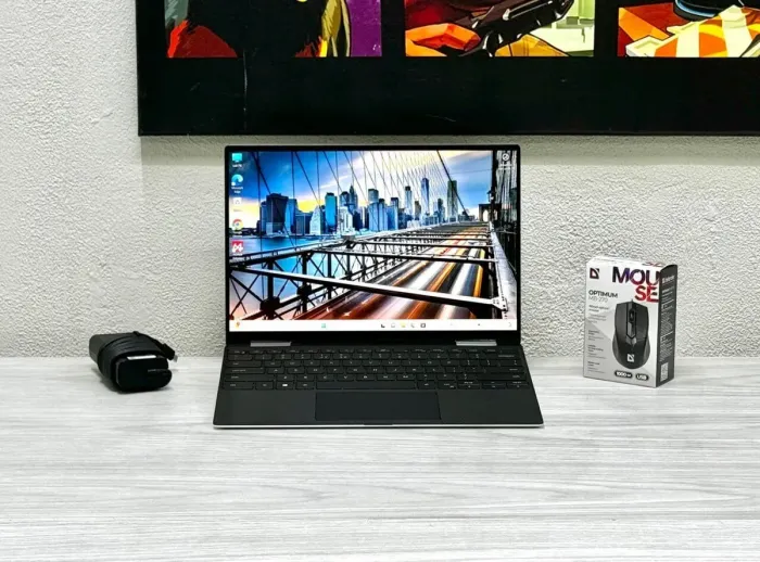 Ультрабук-трансформер Dell XPS 13 9310 2in1 / 13.4" (1920x1200) IPS Touch / Intel Core i7-1165G7 (4 (8) ядра по 2.8 - 4.7 GHz) / 16 GB DDR4 / 512 GB SSD / Intel Iris Xe Graphics / WebCam / Win 11 Pro б/в - зображення 2