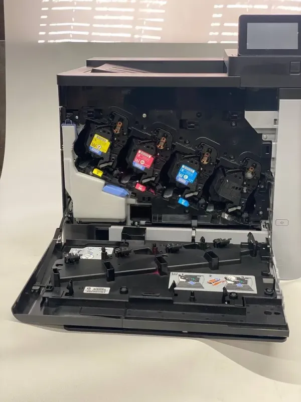 Принтер HP Color LaserJet Enterprise M651dn Лазерний кольоровий друк / 1200x1200 dpi / A4 / 42 стор / хв / Ethernet, USB 2.0 б/в - зображення 3