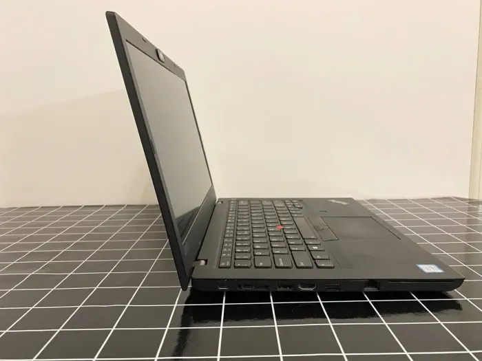 Ультрабук Б-клас Lenovo ThinkPad L480 / 14" (1920x1080) IPS / Intel Core i5-8250U (4 (8) ядра по 1.6 - 3.4 GHz) / 16 GB DDR4 / 256 GB SSD / Intel UHD Graphics 620 / WebCam / HDMI б/в - зображення 5
