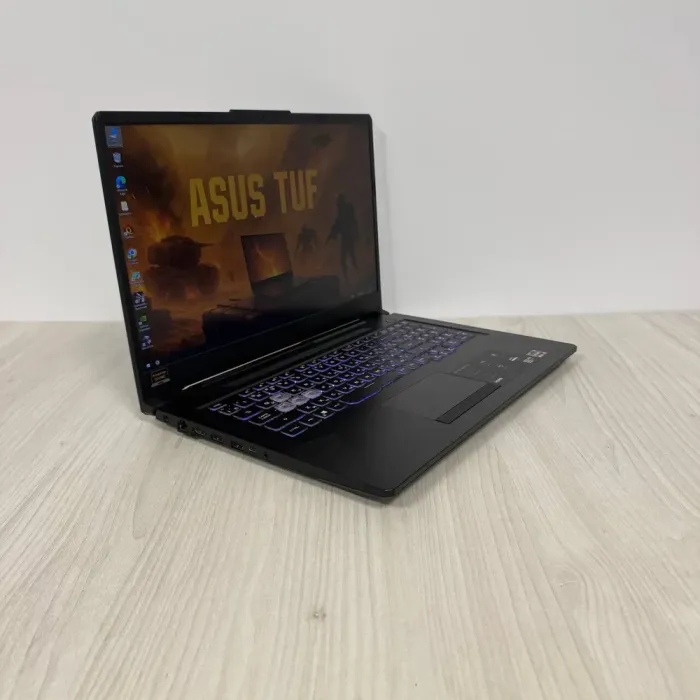 Ігровий ноутбук Asus TUF Gaming A17 FA706IU / 17.3" (1920x1080) IPS / AMD Ryzen 7 4800H (8 (16) ядер по 2.9 - 4.2 GHz) / 16 GB DDR4 / 512 GB SSD NVMe / nVidia GeForce GTX 1660 Ti, 6 GB GDDR6, 192-bit / WebCam б/в - зображення 4