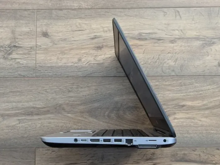 Ноутбук HP ProBook 640 G2 / 14" (1366x768) TN / Intel Core i5-6300U (2 (4) ядра по 2.4 - 3.0 GHz) / 8 GB DDR4 / 128 GB SSD / Intel HD Graphics 520 / WebCam / DisplayPort б/в - зображення 5