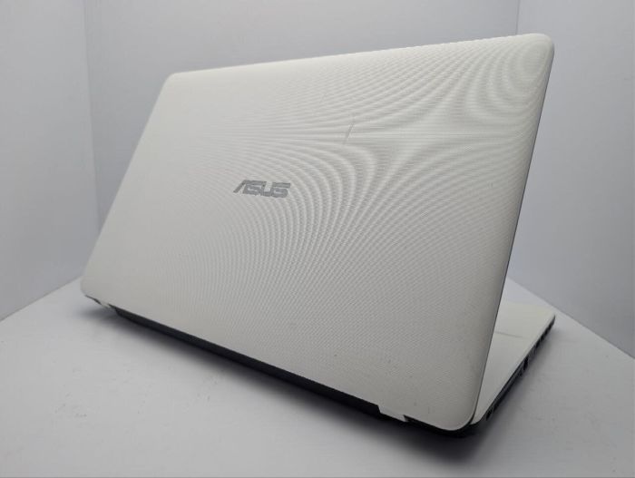Ноутбук Asus F751N / 17.3" (1600x900) TN / Intel Pentium N4200 (2 (4) ядра по 1.1 - 2.5 GHz) / 8 GB DDR3 / 120 GB SSD / Intel HD Graphics 505 / WebCam / DVD-ROM б/в - зображення 8