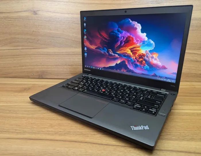 Ноутбук Lenovo ThinkPad T440s / 14" (1600x900) TN / Intel Core i5-4300U (2 (4) ядра по 1.9 - 2.9 GHz) / 8 GB DDR3 / 256 GB SSD / Intel HD Graphics 4400 / WebCam / Fingerprint / Windows 10 б/в - зображення 5