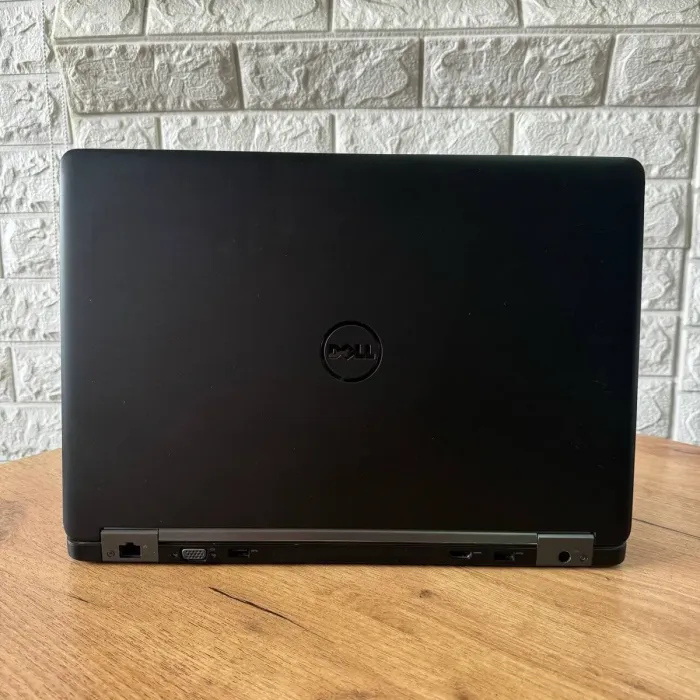 Ноутбук Б-клас Dell Latitude E5550 / 15.6" (1920x1080) IPS / Intel Core i7-5600U (2 (4) ядра по 2.6 - 3.2 GHz) / 8 GB DDR3 / 480 GB SSD / Intel HD Graphics 5500 / WebCam б/в - зображення 3