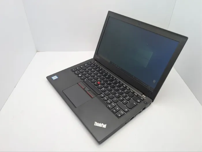 Нетбук Lenovo ThinkPad X260 / 12.5" (1920x1080) IPS / Intel Core i7-6600U (2 (4) ядра по 2.6 - 3.4 GHz) / 8 GB DDR4 / 120 GB SSD / Intel HD Graphics 520 / WebCam б/в - зображення 5
