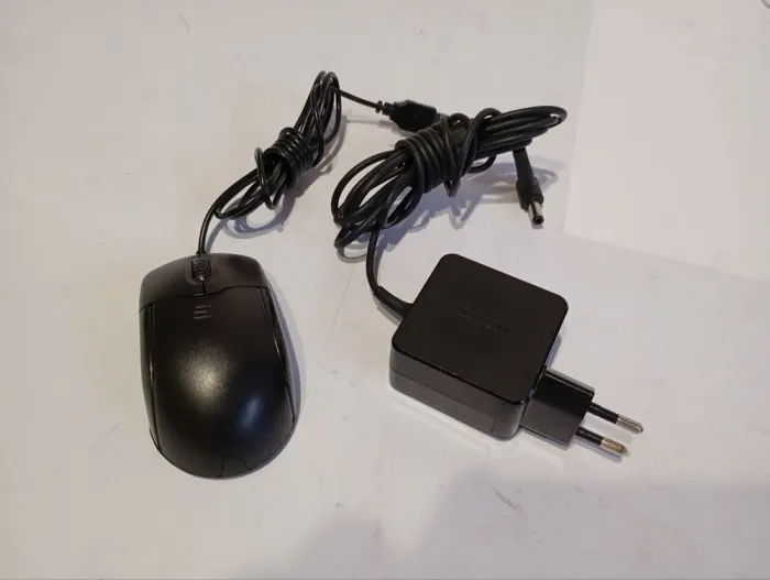 Ноутбук Б-клас Asus X551M / 15.6" (1366x768) TN / Intel Pentium N3530 (4 ядра по 2.16 - 2.58 GHz) / 8 GB DDR3 / 500 GB HDD / Intel HD Graphics / WebCam / АКБ не тримає б/в - зображення 11