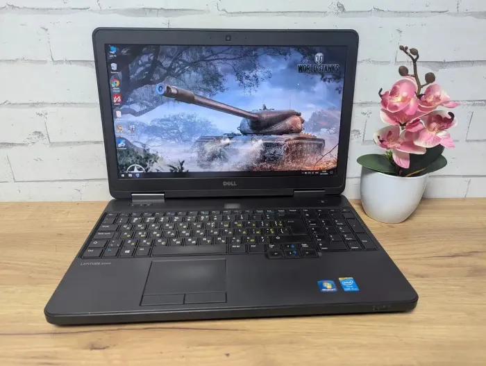 Ноутбук Dell Latitude E5540 / 15.6" (1920x1080) TN / Intel Core i5-4310U (2 (4) ядра по 2.0 - 3.0 GHz) / 8 GB DDR3 / 128 GB SSD / Intel HD Graphics 4400 / WebCam / DVD-ROM б/в - зображення 2