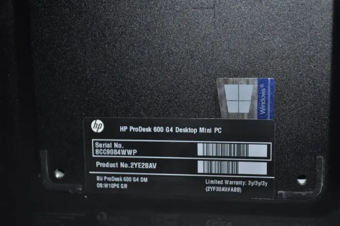 Неттоп HP ProDesk 600 G4 Desktop Mini USFF / Intel Core i3-8100T (4 ядра по 3.1 GHz) / 16 GB DDR4 / 256 GB SSD M.2 / Intel UHD Graphics 630 / Wi-Fi / Bluetooth / Windows 11 Pro б/в - зображення 9