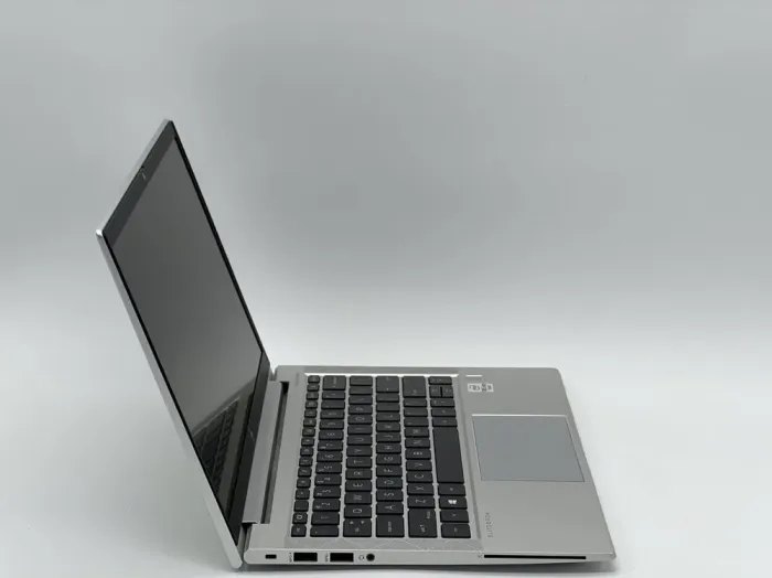 Ультрабук Б-клас HP EliteBook 830 G7 / 13.3" (1920x1080) IPS / Intel Core i7-10610U (4 (8) ядра по 1.8 - 4.9 GHz) / 16 GB DDR4 / 240 GB SSD / Intel UHD Graphics / WebCam б/в - зображення 4
