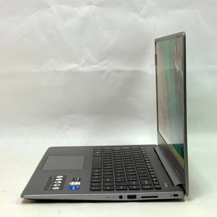 Ноутбук Б-клас Medion Akoya S15449 / 15.6" (1920x1080) IPS / Intel Core i5-1135G7 (4 (8) ядра по 4.2 GHz) / 16 GB DDR4 / 256 GB SSD / Intel Iris Xe Graphics / WebCam / Windows 11 Pro б/в - зображення 7