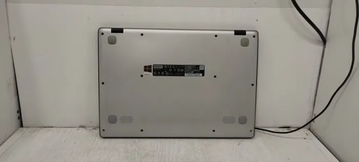 Ноутбук Lenovo IdeaPad 100S-14IBR / 14" TN / Intel Celeron N3050 (2 ядра по 1.6-2.16 GHz) / 2GB DDR3 / 256GB SSD M.2 / HD Graphics / WebCam б/в - зображення 7