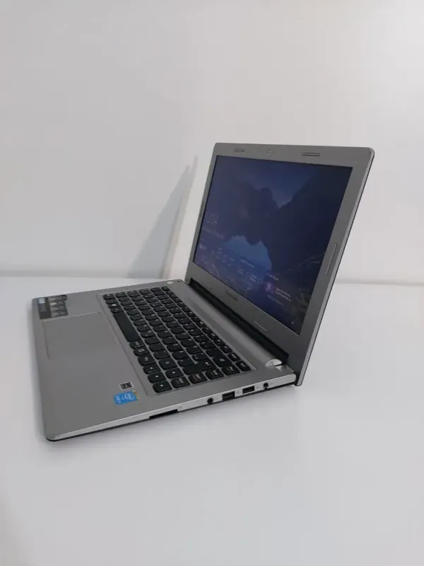 Ноутбук Lenovo Essential M30-70 / 13.3" (1366x768) TN / Intel Core i5-4210U (2 (4) ядра по 1.7 - 2.7 GHz) / 8 GB DDR3 / 240 GB SSD / Intel HD Graphics 4400 / WebCam б/в - зображення 6