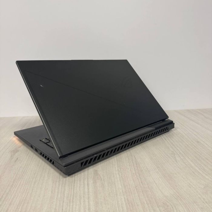 Ігровий ноутбук Б-класу Asus ROG Strix G18 G814JZ / 18" (2560x1600) IPS / Intel Core i9-13980HX (24 (32) ядра по 2,2 - 5,5 ГГц) / 32 ГБ DDR5 / 512 ГБ SSD NVMe / nVidia GeForce RTX 4080, 12 ГБ GDDR6, 192-біт / WebCam б/в - зображення 6