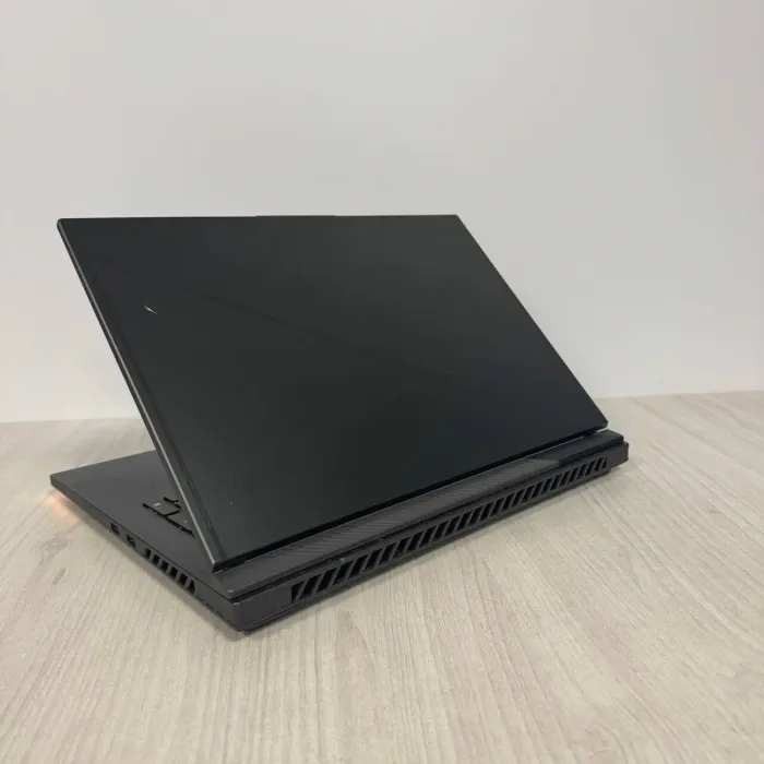 Ігровий ноутбук Б-класу Asus ROG Strix G18 G814JZ / 18" (2560x1600) IPS / Intel Core i9-13980HX (24 (32) ядра по 2,2 - 5,5 ГГц) / 32 ГБ DDR5 / 512 ГБ SSD NVMe / nVidia GeForce RTX 4080, 12 ГБ GDDR6, 192-біт / WebCam б/в - зображення 6