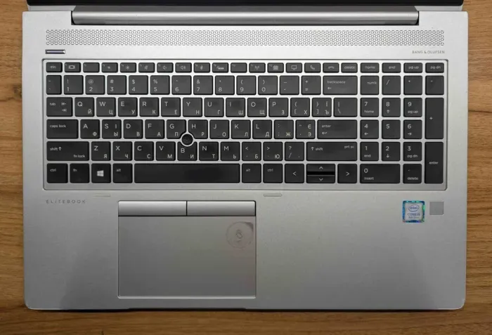Ультрабук Б-клас HP EliteBook 850 G6 / 15.6" (1920x1080) IPS / Intel Core i5-8265U (4 (8) ядра по 1.6 - 3.9 GHz) / 16 GB DDR4 / 512 GB SSD / Intel UHD Graphics 620 / WebCam / Fingerprint / Windows 10 б/в - зображення 4