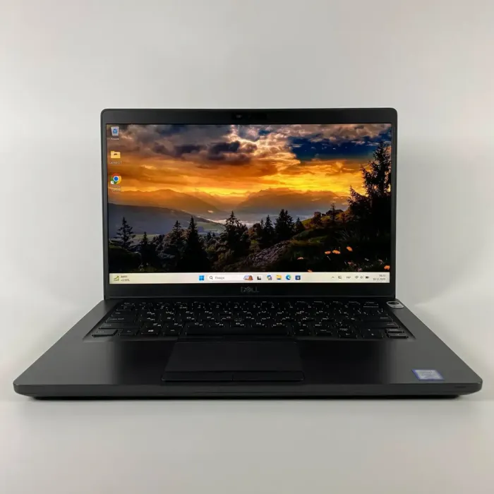 Ультрабук Б-клас Dell Latitude 5400 / 14" (1920x1080) IPS / Intel Core i7-8665U (4 (8) ядра по 1.9 - 4.8 GHz) / 16 GB DDR4 / 256 GB SSD / Intel UHD Graphics 620 / WebCam / TouchID б/в - зображення 2