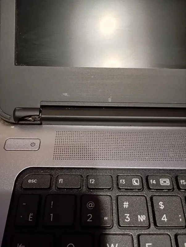 Ноутбук Б-клас HP ProBook 640 G1 / 14" (1366x768) TN / Intel Core i5-4310M (2 (4) ядра по 2.7 - 3.4 GHz) / 8 GB DDR3 / 128 GB SSD + 750 GB HDD / Intel HD Graphics 4600 / WebCam / АКБ не держит  б/в - зображення 9