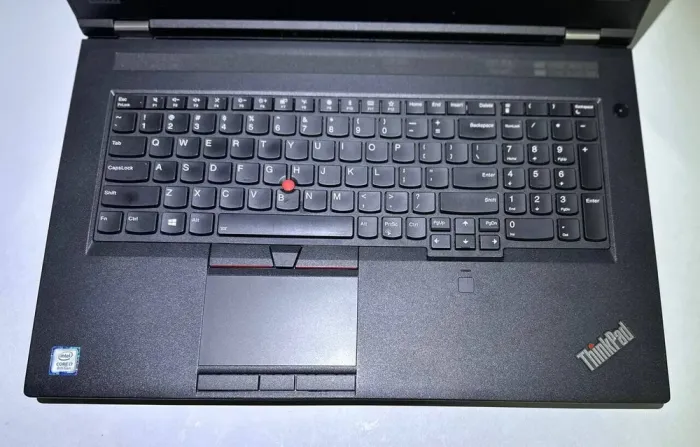 Мобільна робоча станція Lenovo ThinkPad P72 / 17.3" (1920x1080) IPS / Intel Core i7-8750H (6 (12) ядер по 2.2 - 4.1 GHz) / 16 GB DDR4 / 256 GB SSD + 256 GB SSD / nVidia Quadro P620, 4 GB GDDR5, 128-bit / WebCam / Win 11 б/в - зображення 5