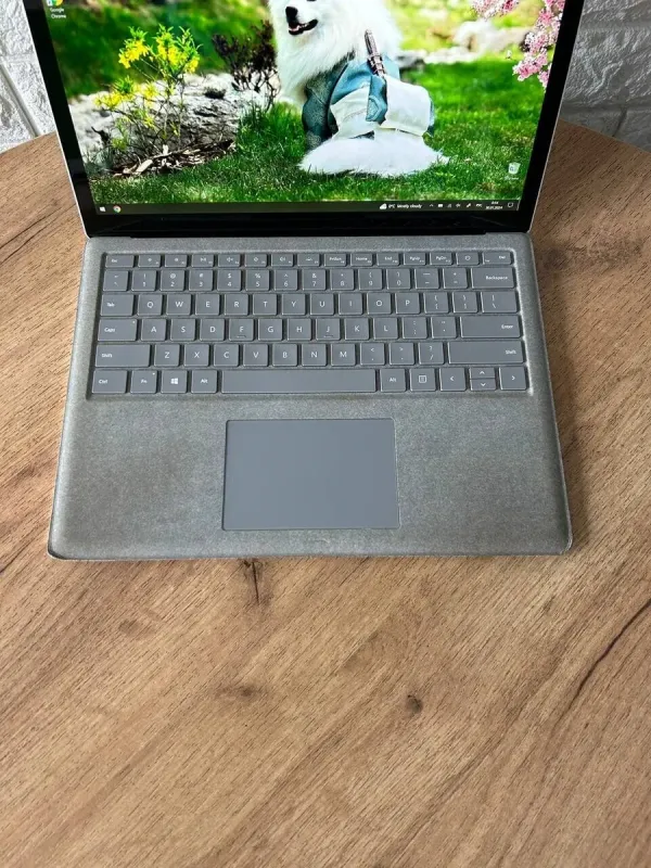 Ультрабук Б-клас Microsoft Surface Laptop / 13.5" (2256x1504) IPS Touch / Intel Core i5-7200U (2 (4) ядра по 2.5 - 3.1 GHz) / 8 GB DDR4 / 128 GB SSD / Intel HD Graphics 620 / WebCam б/в - зображення 7