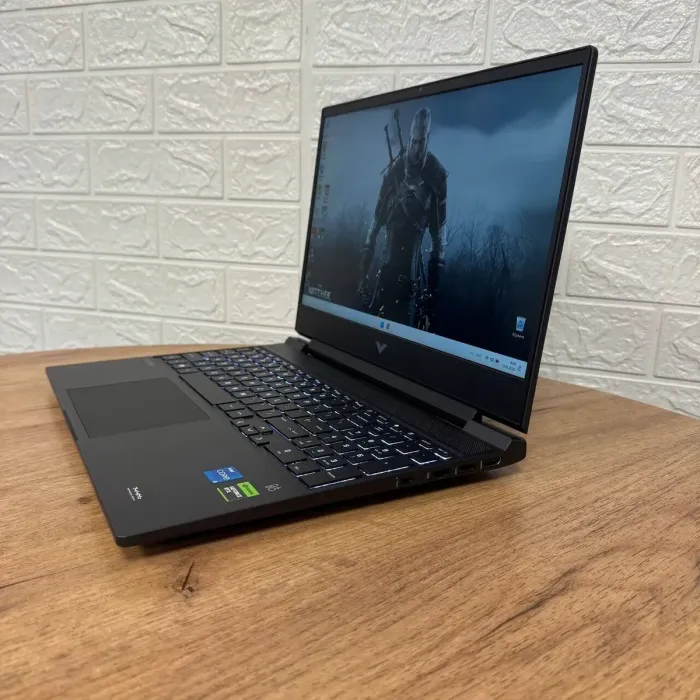 Ігровий ноутбук HP Victus 15-fa1030nr / 15.6" (1920x1080) IPS / Intel Core i5-12450H (8 (12) ядер по 3.3 - 4.4 GHz) / 8 GB DDR4 / 512 GB SSD / nVidia GeForce RTX 2050, 4 GB GDDR6, 64-bit / WebCam б/в - зображення 5