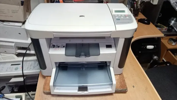 МФУ HP LaserJet M1120 / Лазерний монохромний друк / 600 x 600 dpi / A4 / 19 стор/хв / USB 2 Ethernet б/в - зображення 2
