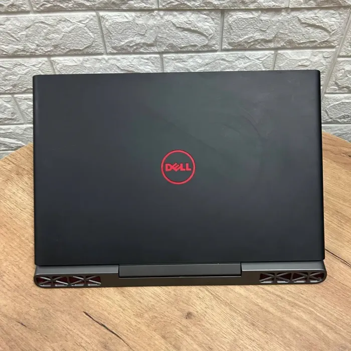 Ігровий ноутбук Б-клас Dell Inspiron 15 Gaming 7567 / 15.6" (1920x1080) IPS / Intel Core i5-7300HQ (4 ядра по 2.5 - 3.5 GHz) / 8 GB DDR4 / 128 GB SSD M.2 + 1000 GB HDD / nVidia GeForce GTX 1050, 4 GB GDDR5, 128-bit / WebCam б/в - зображення 3