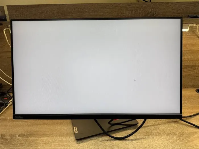 Монітор Lenovo ThinkVision T27i-30 / 27" (1920x1080) IPS / DisplayPort, HDMI, VGA, USB 3.0 / VESA 100x100 б/в - зображення 9