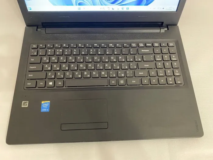 Ноутбук Б-клас Lenovo IdeaPad 100-15IBD 80QQ / 15.6" (1366x768) TN / Intel Core i3-5005U (2 (4) ядра по 2.0 GHz) / 4 GB DDR3 / 240 GB SSD / Intel HD Graphics 5500 / WebCam б/в - зображення 6