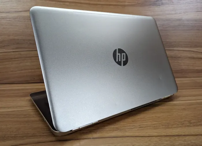 Ноутбук Б-клас HP Pavilion 14 al061nr / 14" (1366x768) TN / Intel Core i3-6100U (2 (4) ядра по 2.3 GHz) / 8 GB DDR4 / 240 GB SSD / Intel HD Graphics 520 / WebCam / Windows 10 б/в - зображення 8