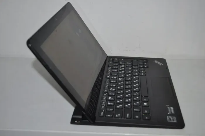 Ноутбук-трансформер Lenovo ThinkPad Helix 20CH / 11.6" (1920x1080) TN Touch / Intel Core M-5Y10 (2 (4) ядра по 0.8 - 2.0 GHz) / 8 GB DDR3 / 256 GB SSD / Intel HD Graphics 5300 / WebCam / LTE / Windows 10 Pro б/в - зображення 8