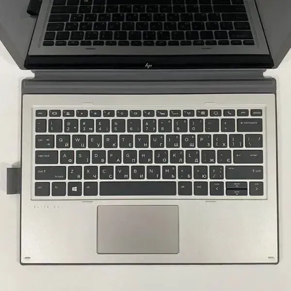 Ноутбук-трансформер HP Elite x2 1013 G3 / 13" (3000x2000) IPS Touch / Intel Core i5-8350U (4 (8) ядра по 1.7 - 3.6 GHz) / 8 GB DDR3 / 256 GB SSD / Intel UHD Graphics 620 / WebCam / TouchID б/в - зображення 3