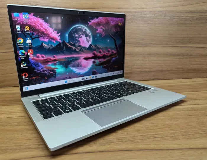 Ультрабук HP EliteBook 840 G7 / 14" (1920x1080) IPS Touch / Intel Core i5-10310U (4 (8) ядра по 1.7 - 4.4 GHz) / 16 GB DDR4 / 256 GB SSD / Intel UHD Graphics / WebCam / TouchID / Windows 10 б/в - зображення 4