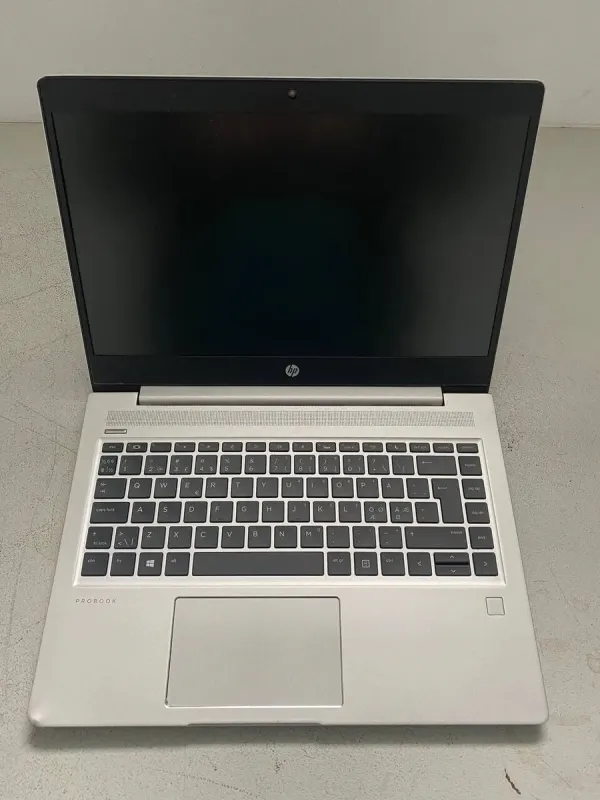 Ультрабук Б-клас HP ProBook 445 G6 / 14" (1366x768) TN / AMD Ryzen 3 2200U (2 (4) ядра по 2.5 - 3.4 GHz) / 8 GB DDR4 / 128 GB SSD / AMD Radeon Vega 3 Graphics / WebCam б/в - зображення 2