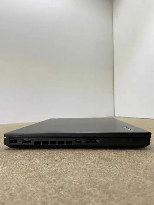 Ультрабук Lenovo Thinkpad T450s / 14" (1920x1080) IPS Touch / Intel Core i5-5300U (2 (4) ядра по 2.3 - 2.9 GHz) / 12 GB DDR3 / 480 GB SSD / Intel HD Graphics 5500 / WebCam / 2x АКБ б/в - зображення 4