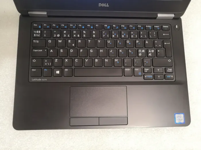 Нетбук Dell Latitude 12 E5270 / 12.5" (1366x768) TN / Intel Core i3-6100U (2 (4) ядра по 2.3 GHz) / 8 GB DDR3 / 128 GB SSD / Intel HD Graphics 520 / WebCam / USB 3.0 / HDMI / Windows 10 Pro б/в - зображення 3