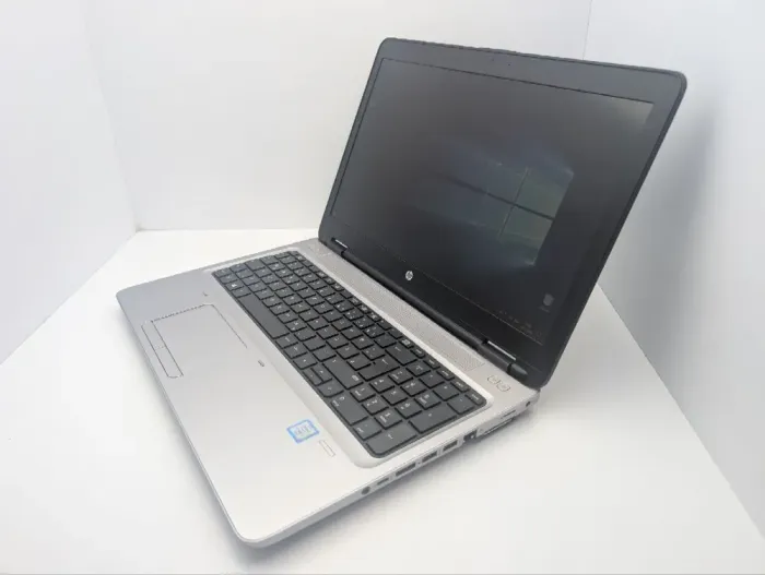 Ноутбук HP ProBook 650 G2 / 15.6" (1920x1080) IPS / Intel Core i3-6100U (2 (4) ядра по 2.3 GHz) / 8 GB DDR4 / 240 GB SSD / Intel HD Graphics 520 / WebCam / DVD-ROM б/в - зображення 6