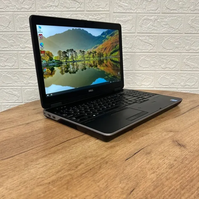 Ноутбук Б-клас Dell Latitude E6540 / 15.6" (1920x1080) IPS / Intel Core i7-4710MQ (4 (8) ядра по 2.5 - 3.5 GHz) / 8 GB DDR3 / 256 GB SSD / AMD Radeon HD 8790M, 2 GB GDDR5, 128-bit / WebCam / DVD-ROM б/в - зображення 4