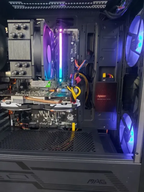 Ігровий ПК MSI MAG Forge 100M Black Tower / Intel Core i7-6700 (4 (8) ядер 3.4 - 4.0 ГГц) / 16 ГБ DDR4 / 240 ГБ SSD M.2 + 1000 ГБ SSD / nVidia GeForce GTX 1060, 3 ГБ GDDR5, 192-bit / 600 Вт б/в - зображення 4