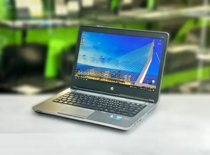Ноутбук Б-клас HP ProBook 640 G1 / 14" (1366x768) TN / Intel Core i3-4000M (2 (4) ядра по 2.4 GHz) / 8 GB DDR3 / 120 GB SSD / Intel HD Graphic 4600 / WebCam / DVD-RW / Win 10 б/в - зображення 3