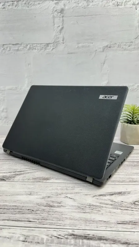 Ультрабук Acer TravelMate P214-52 / 14" (1920x1080) IPS / Intel Core i5-10210U (4 (8) ядер по 1.6 - 4.2 GHz) / 8 GB DDR4 / 256 GB SSD / Intel UHD Graphics / WebCam б/в - зображення 6