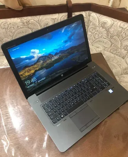 Робоча станція Б-клас HP ZBook 17 G3 / 17.3" (1920x1080) TN / Intel Core i7-6700HQ (4 (8) ядра по 2.6 - 3.5 GHz) / 16 GB DDR4 / 256 GB SSD / nVidia Quadro M1000M, 2 GB GDDR5, 128-bit / WebCam б/в - зображення 2