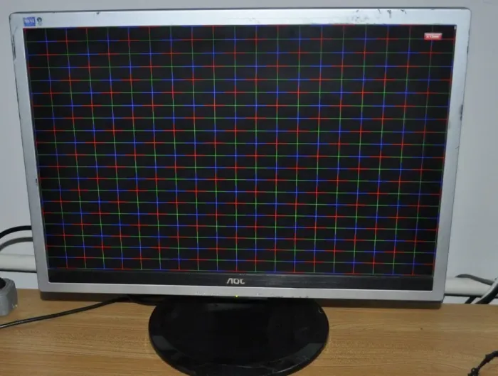 Монітор Б-клас AOC 2219P2 / 22" (1680x1050) TN / VGA, DVI / Вбудовані колонки 2x 1W / VESA 100x100 + Кабелі (VGA або DVI на вибір) та кабель живлення б/в - зображення 17