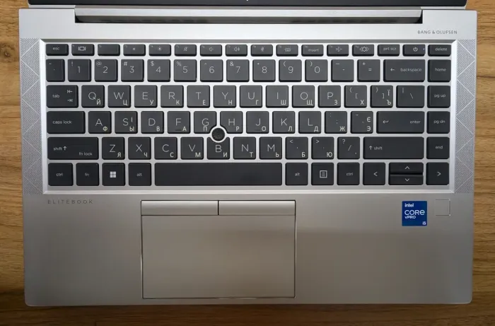 Ультрабук HP EliteBook 840 G8 / 14" (1920x1080) IPS / Intel Core i5-1145G7 (4 (8) ядра по 2.6 - 4.4 GHz) / 16 GB DDR4 / 512 GB SSD / Intel Iris Xe Graphics / WebCam / TouchID / Windows 10 б/в - зображення 3