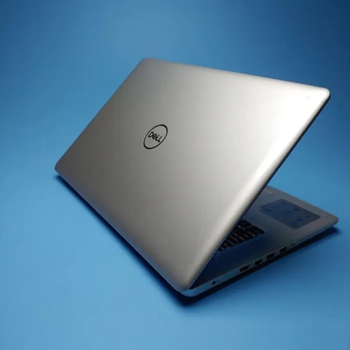 Ноутбук Dell Inspiron 5770 / 17.3" (1920x1080) IPS / Intel Core i5-8250U (4 (8) ядра по 1.6 - 3.4 GHz) / 8 GB DDR4 / 240 GB SSD / Intel UHD Graphics 620 / WebCam / DVD-ROM / Win 10 Pro б/в - зображення 5