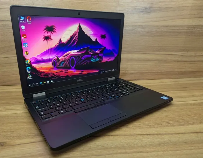 Ноутбук Dell Latitude E5570 / 15.6" (1920x1080) IPS / Intel Core i7-6600U (2 (4) ядра по 2.6 - 3.4 GHz) / 16 GB DDR4 / 512 GB SSD / AMD Radeon R7 M360, 2 GB DDR3, 64-bit / WebCam / Windows 10 б/в - зображення 4