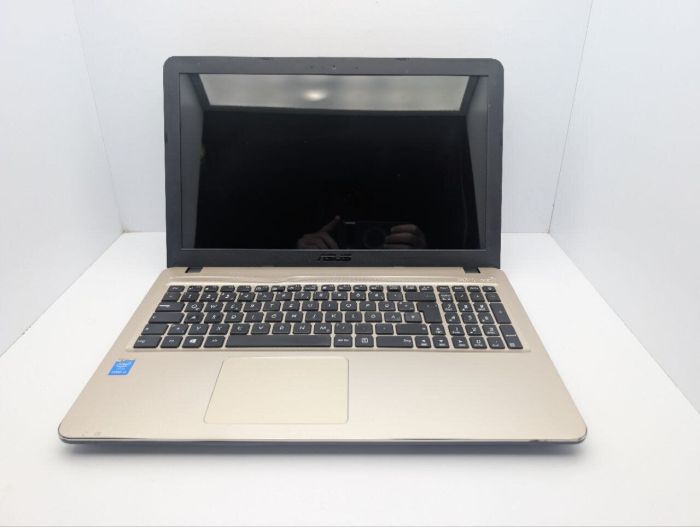 Ноутбук Asus R540L / 15.6" (1366x768) TN / Intel Core i3-4005U (2 (4) ядра по 1.7 GHz) / 8 GB DDR3 / 120 GB SSD / Intel HD Graphics 4400 / WebCam / DVD-ROM б/в - зображення 3