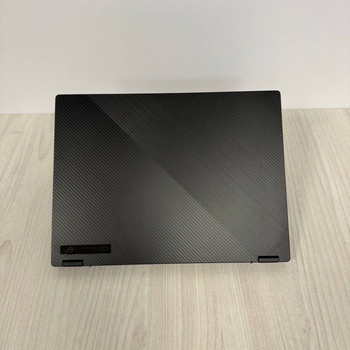 Ігровий ультрабук-трансформер Asus Rog Flow x13 GV301QH / 13.4" (1920x1080) IPS Touch / AMD Ryzen 9 5900HS (8 (16) ядер по 3.0 - 4.6 GHz) / 16 GB DDR4 / 1000 GB SSD NVMe / nVidia GeForce GTX 1650 Max-Q, 4 GB GDDR6, 128-bit / WebCam б/в - зображення 3