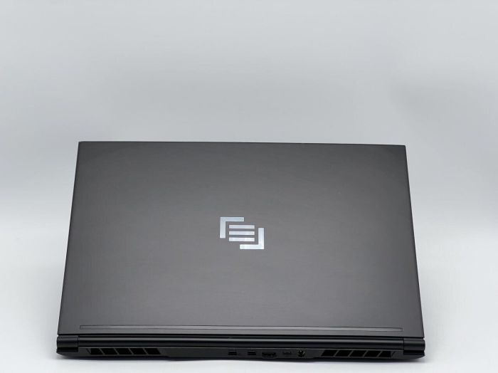 Ігровий ноутбук Maingear MG-VCTR002-2060 / 15,6" (1920x1080) IPS / Intel Core i7-10750H (6 (12) ядер по 2,6 - 5,0 ГГц) / 16 ГБ DDR4 / 960 ГБ SSD / nVidia GeForce RTX 2060, 6 ГБ GDDR6, 192-біт / Веб-камера б/в - зображення 5