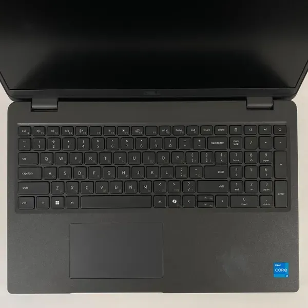Ноутбук Dell Latitude 3550 / 15.6" (1920x1080) IPS / Intel Core i3-1315U (6 (8) ядер по 3.3 - 4.5 GHz) / 8 GB DDR5 / 256 GB SSD / Intel UHD Graphics / WebCam / HDMI б/в - зображення 3